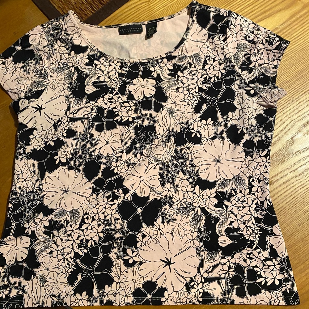 Apostrophe Stretch Top